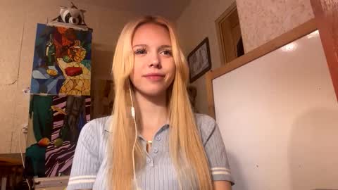 Lina online show from October 24, 7:20 am