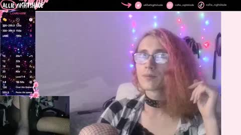 Allie Nightshade online show from December 26, 2:22 am