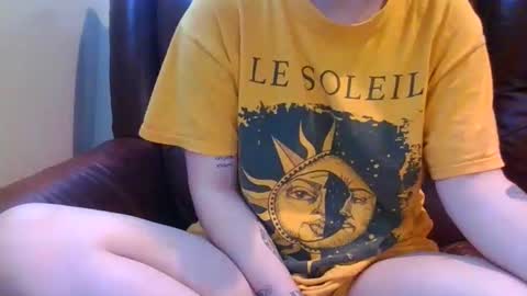 alliebearx online show from December 22, 7:09 pm