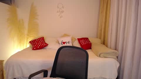 Allie  online show from February 26, 6:22 pm