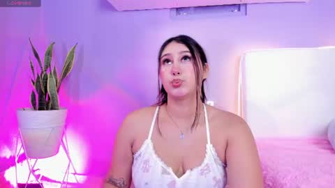 Alisson  online show from June 24, 9:55 pm
