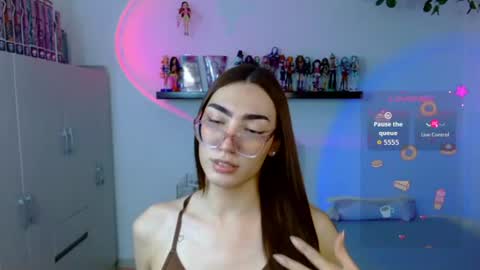   online show from June 30, 7:34 pm