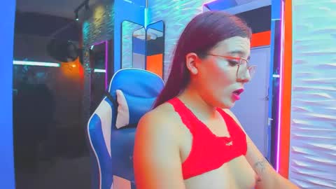 ALLISON online show from November 22, 4:33 am