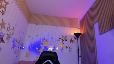 ALLISON online show from April 9, 6:19 am