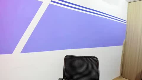 ALLISON online show from November 23, 4:43 am