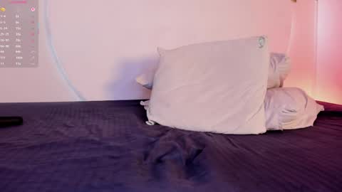 Alli  online show from November 21, 2:48 pm