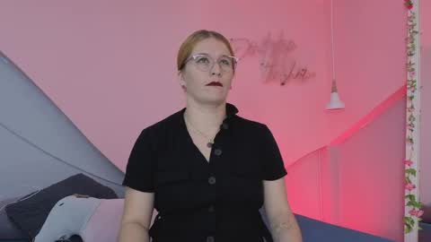 Alli  online show from April 17, 11:23 am