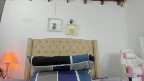 Snapshot of allisson_m chatting on February 3, 12:03 pm allisson online show from February 3, 12:03 pm