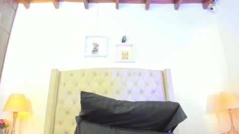 Snapshot of allisson_m chatting on February 11, 3:08 pm allisson online show from February 11, 3:08 pm