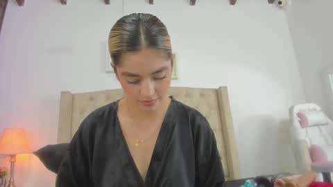 Snapshot of allisson_m chatting on March 10, 12:06 pm allisson online show from March 10, 12:06 pm