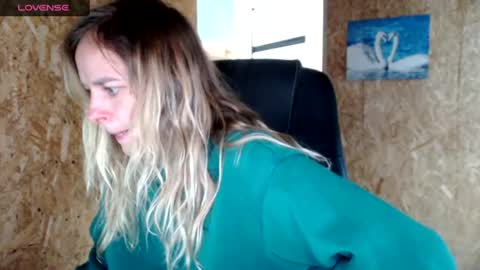 alllexandra online show from June 19, 1:39 pm