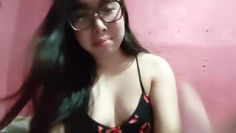 Miss Alicia online show from May 4, 11:39 am
