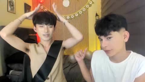 kim and josh online show from September 9, 4:07 pm
