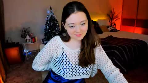 alluringeyess online show from December 19, 5:08 pm