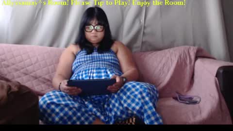 Allyssamay online show from April 10, 6:41 am