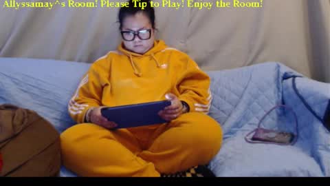 Allyssamay online show from January 16, 7:28 am