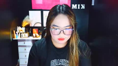 Almira online show from December 22, 1:45 am