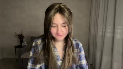 Anna online show from April 17, 9:50 pm