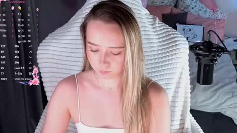 Lia online show from March 10, 3:22 am