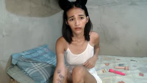Alondra  online show from July 9, 4:49 am