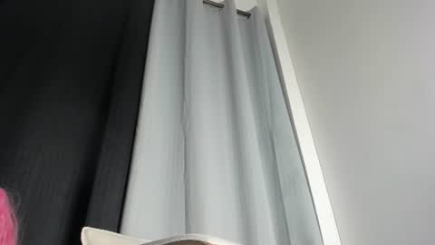 alondra online show from June 20, 1:45 am