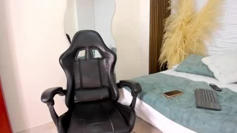 ALONDRA CUTE online show from April 27, 4:54 am