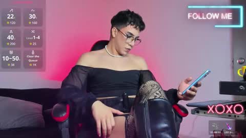 Hazel Bowie online show from February 2, 5:15 am