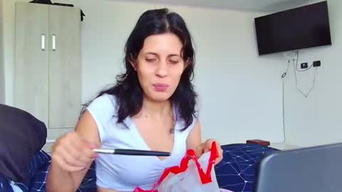alouquaa online show from July 21, 1:57 pm