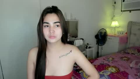 alovelydollnica online show from April 13, 1:59 pm