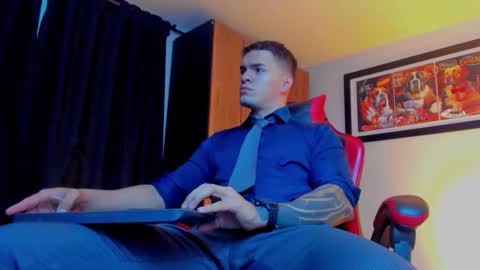 alpha_dominus_ online show from February 26, 4:16 am