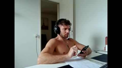 alphah_hunk online show from April 15, 12:19 pm