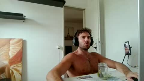 alphah_hunk online show from July 1, 12:58 pm