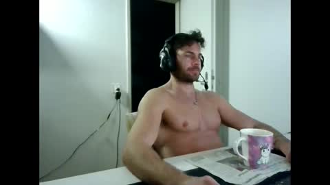 alphah_hunk online show from December 21, 7:20 pm