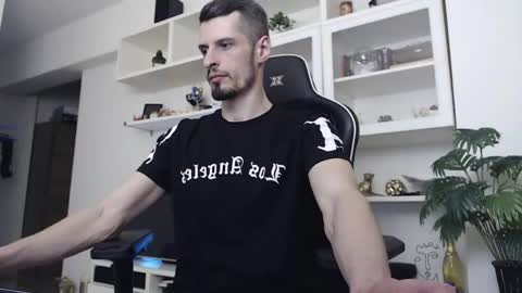 MasterTodd online show from April 25, 3:42 pm