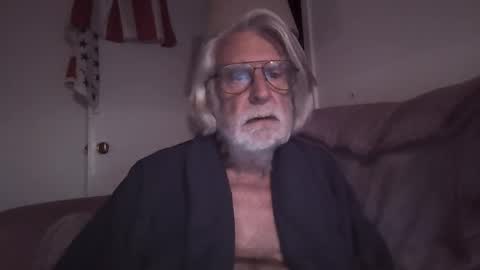 AlphaUniform online show from October 25, 12:04 pm