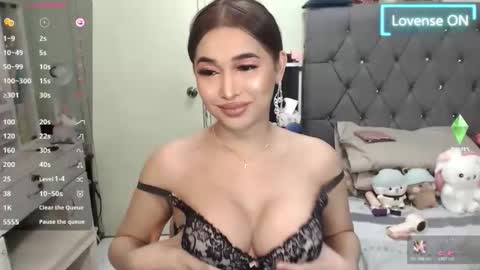 Snapshot of altheafoxxx chatting on October 26, 7:24 pm Althea online show from October 26, 7:24 pm