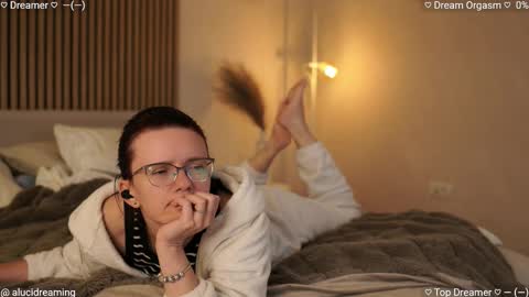 Lucid Dreaming online show from October 22, 7:04 pm