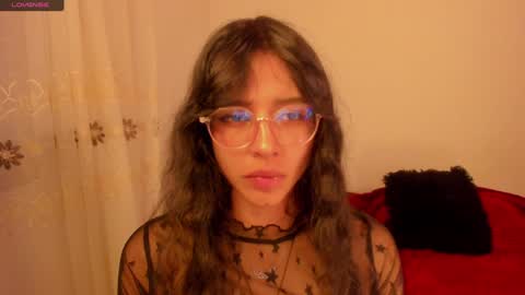 . .  online show from December 8, 11:18 pm