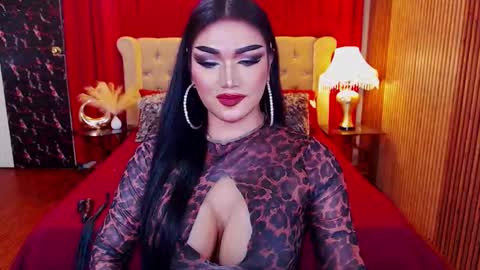 Alura Jhenson online show from October 27, 11:27 pm