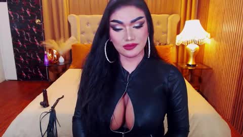 Alura Jhenson online show from November 16, 4:47 am