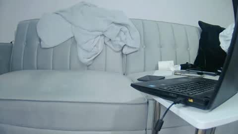 alwayshorny_for_you online show from June 18, 2:11 pm