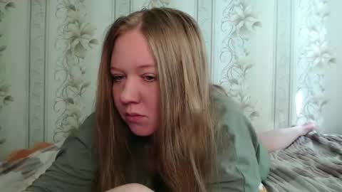 alya764770 online show from April 28, 2:38 am