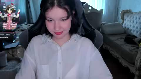 alyaska_yang online show from July 2, 9:47 am
