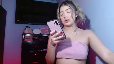 alyce__ online show from February 14, 1:41 am