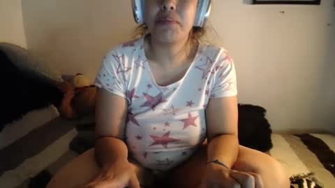 Alyn Maria online show from February 15, 3:42 am