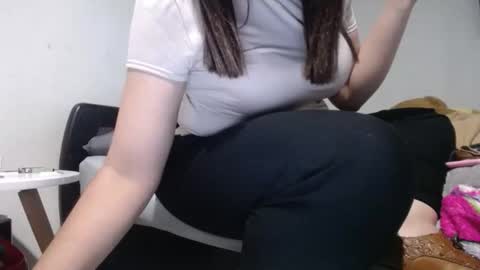 Alyn Maria online show from February 4, 2:59 am