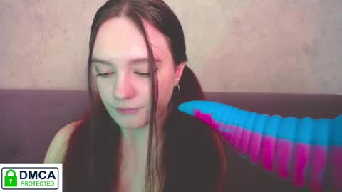 Snapshot of alyssa__scarlet chatting on October 7, 10:33 am Alyssa online show from October 7, 10:33 am
