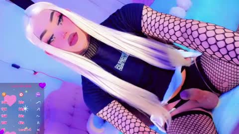 amador_hot online show from April 3, 5:03 am