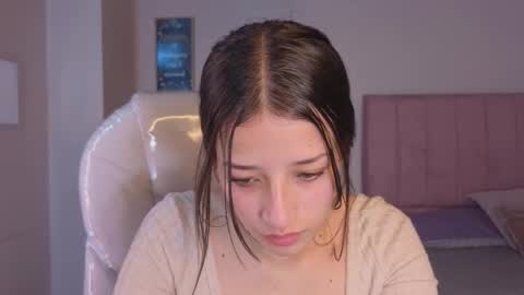 B I A N C A online show from November 22, 3:49 am