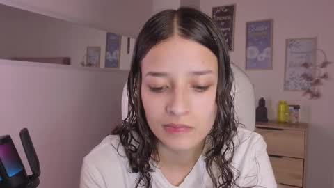 Snapshot of amaia_daniells chatting on October 15, 3:54 am B I A N C A online show from October 15, 3:54 am